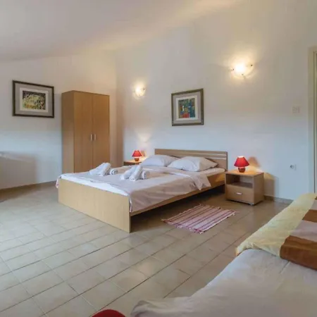 In - Istrien 40228 Apartment