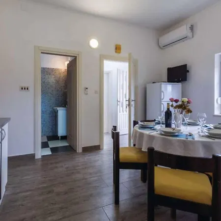 Apartment In - Istrien 40228 Porec