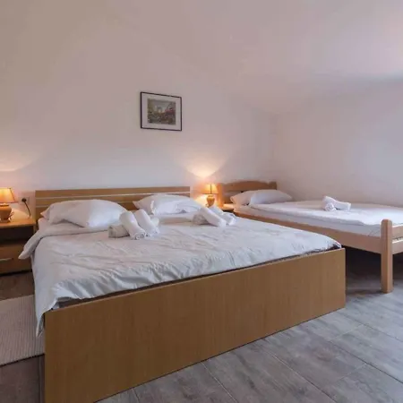 In - Istrien 40228 Apartment *