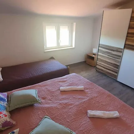 In - Istrien 40228 Apartment